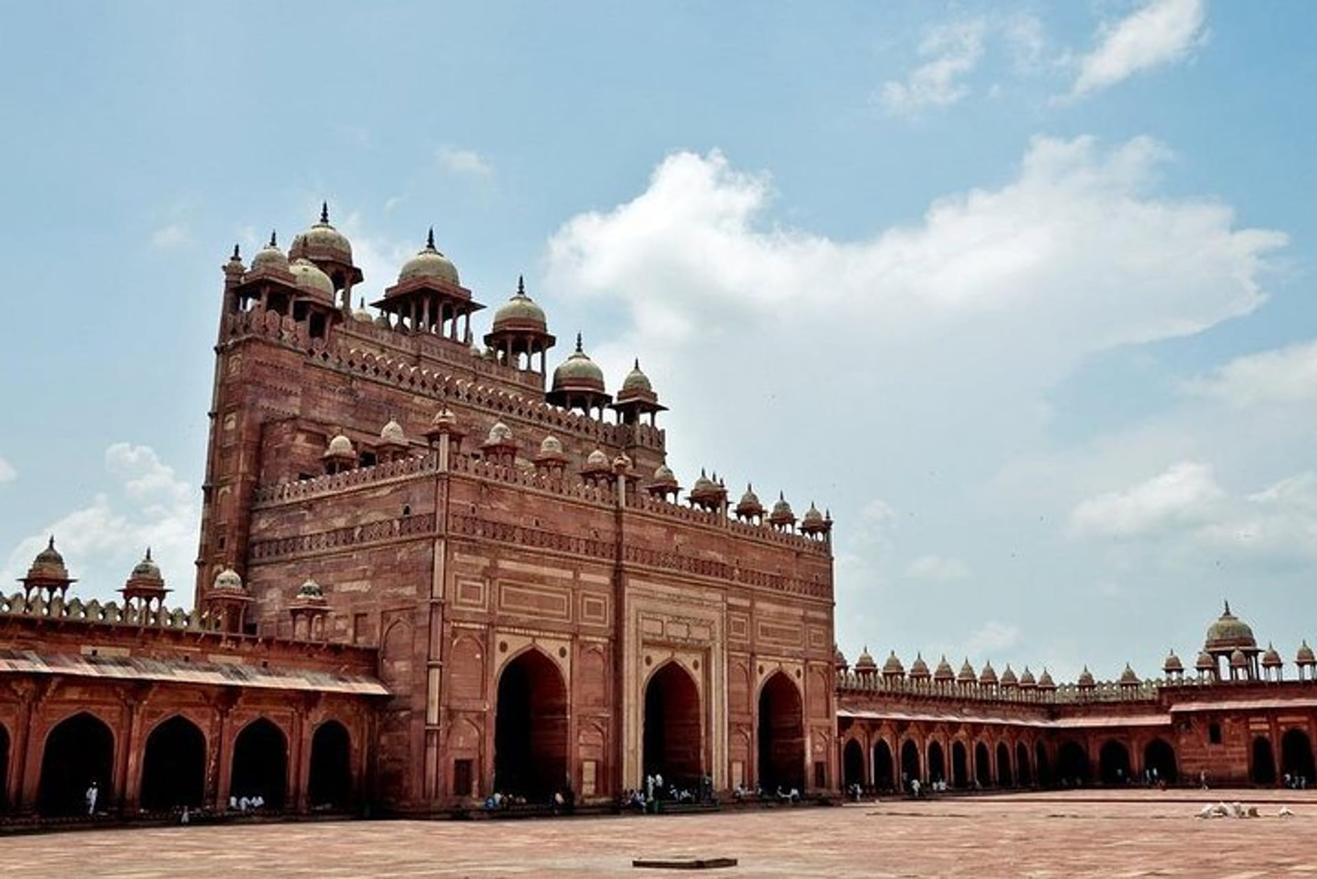Agra to Jaipur with Fatehpur Sikri Guided Tour including Entrance Ticket’s